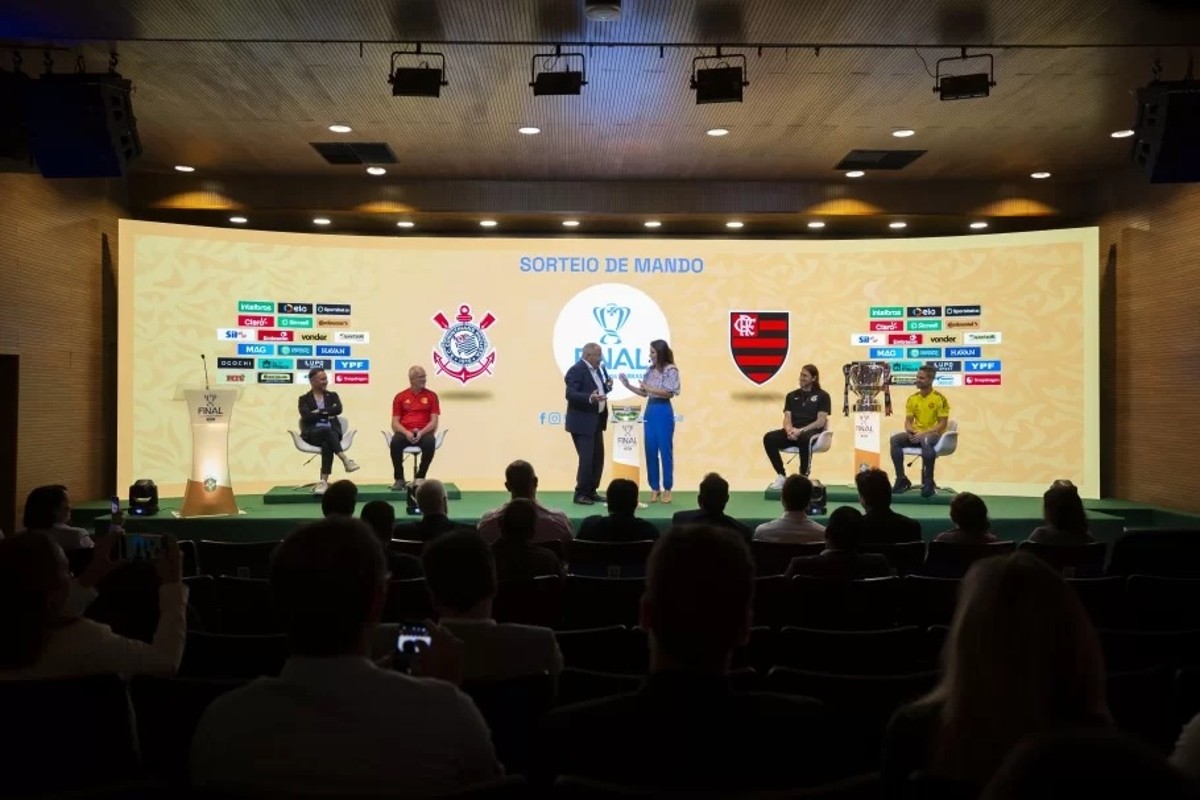 Copa do Brasil: Flamengo vai decidir título em casa contra Corinthians -  Primeira Página